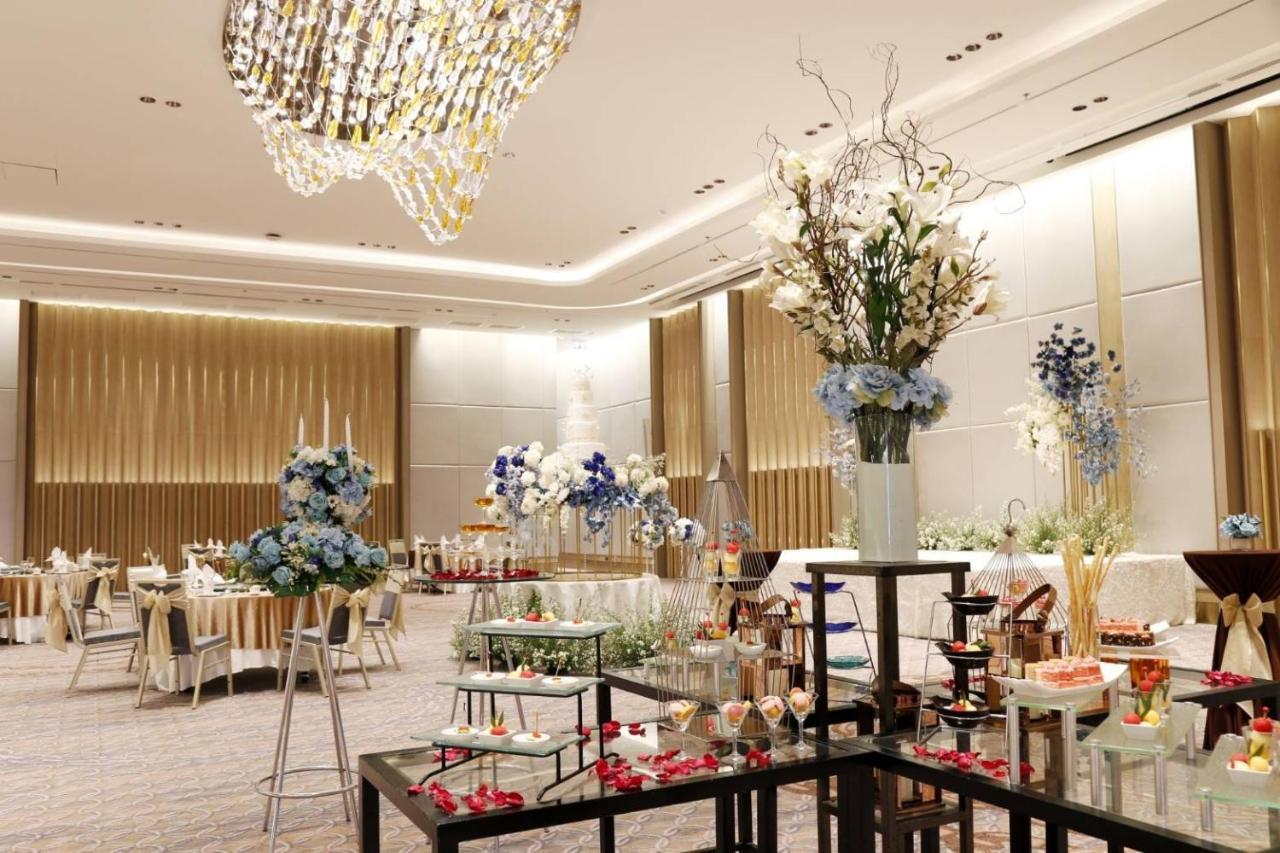 Asawin Grand Convention Hotel Bangkok Exterior photo